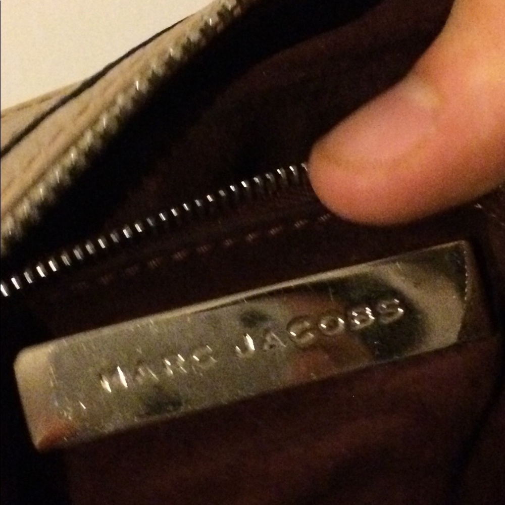 Marc Jacobs Tan Purse - Picture 7 of 8